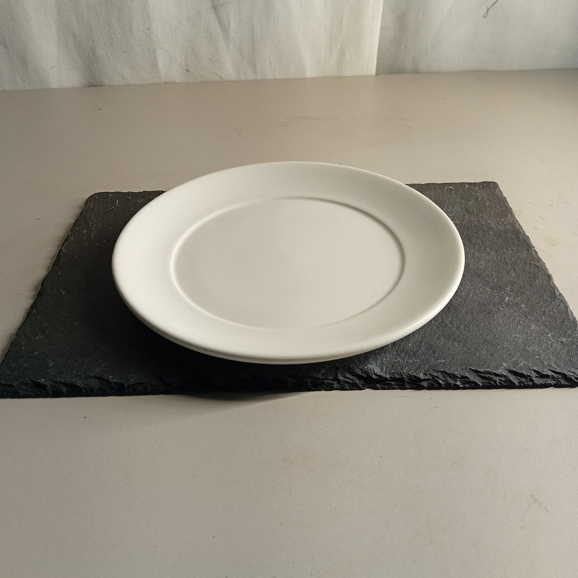 Piatto piano usato in porcellana, diametro 20cm, marca Dudson Ristorazione Sd Service Store