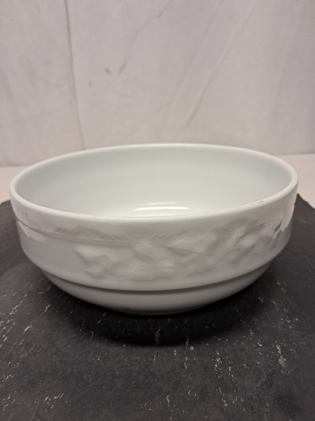 Ciotola insalatiera in porcellana , marca Saturnia, diametro 18cm, altezza 7cm, usata per la ristorazione Attrezzatura da ristorazione usata Sd Service Store