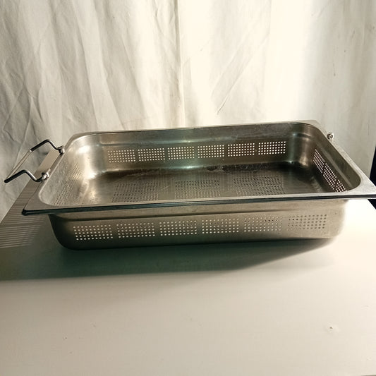 Teglia gastronorm traforata usata 53x32cm altezza 10cm con 1 manico Attrezzatura da ristorazione usata Sd Service Store