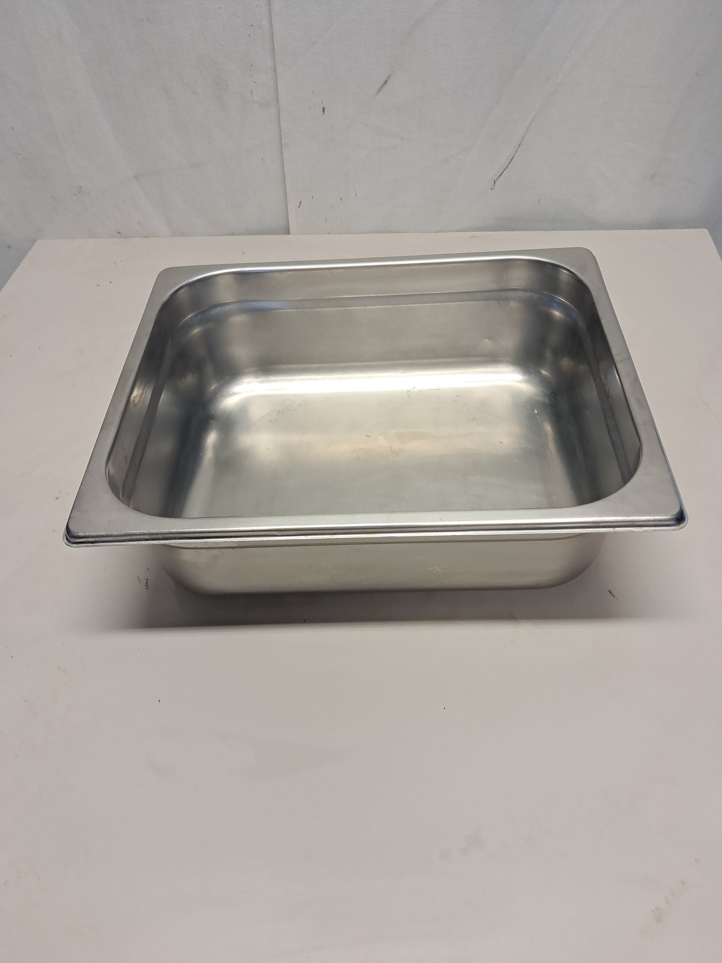 Contenitore gastronorm GN 1/2 32x26cm, H10cm, usato per la ristorazione Attrezzatura da ristorazione usata Sd Service Store