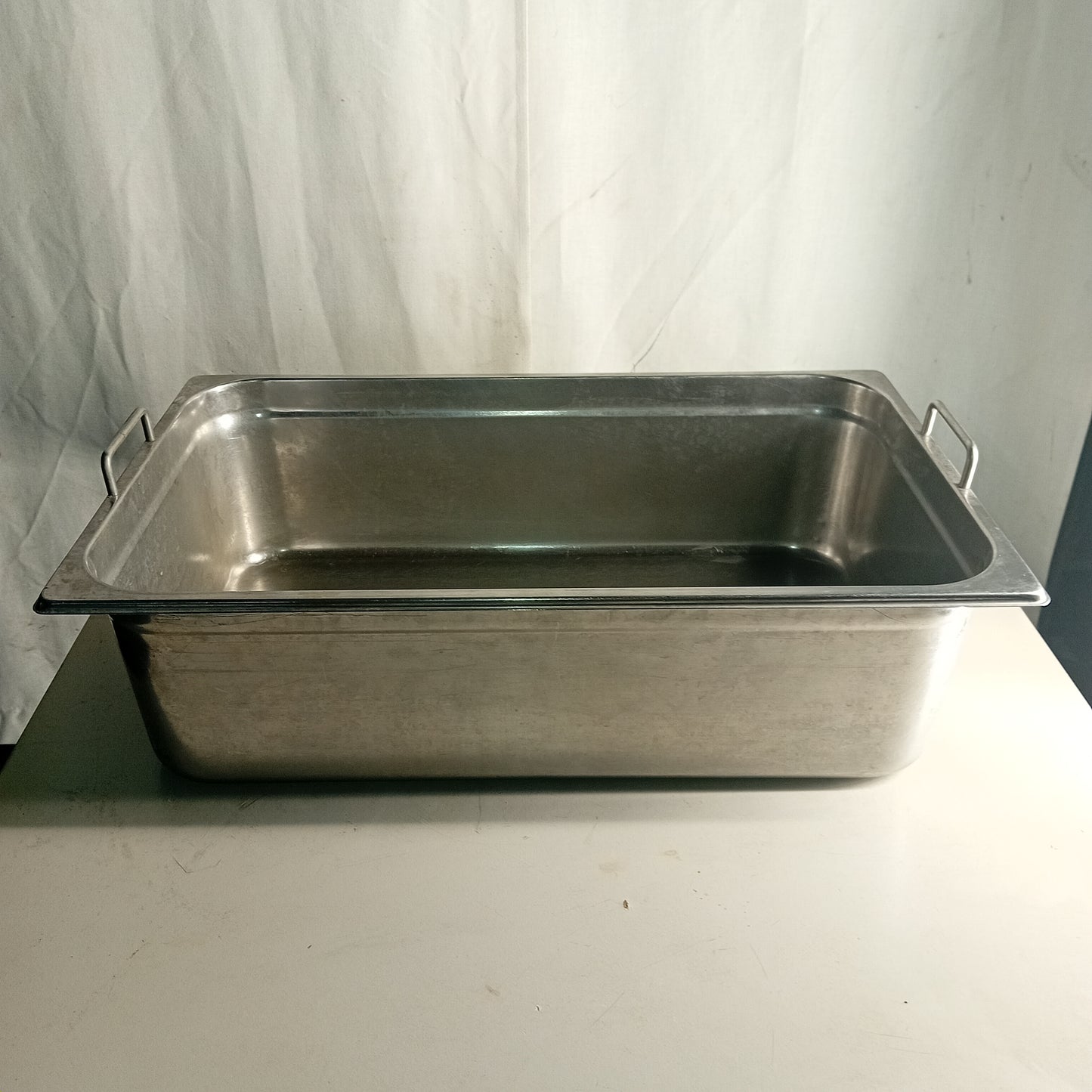 Contenitore gastronorm usato 53x32cm altezza 15cm disponibile anche con manici Ristorazione Sd Service Store