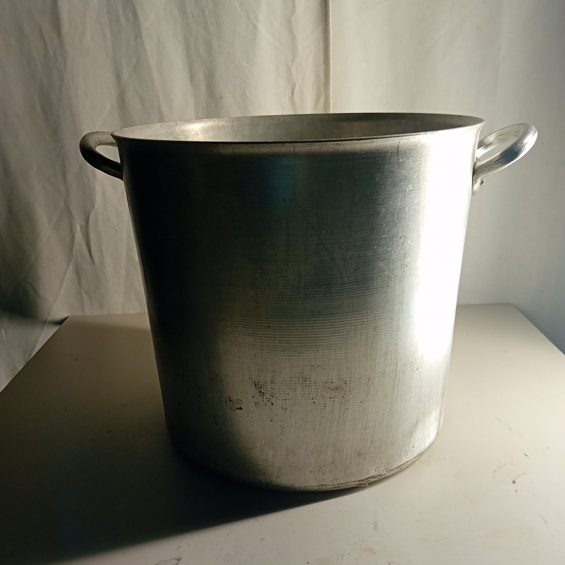 Pentola usata in alluminio con manico diametro 33cm altezza 30cm marca Agnelli Ristorazione Sd Service Store