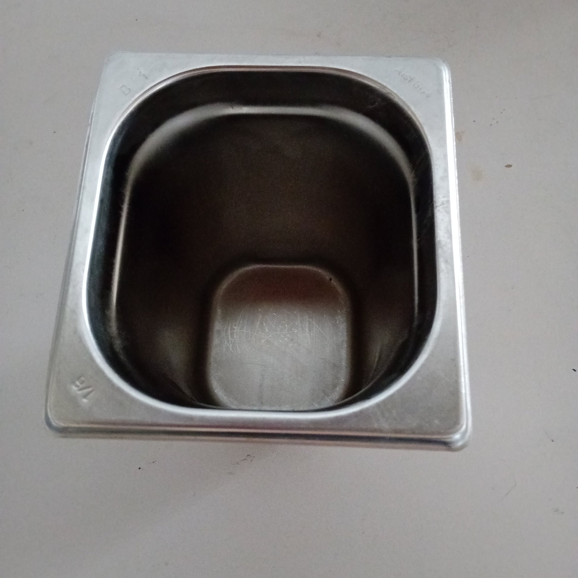 Contenitore gastronorm 1/6 usato 16x18 cm altezza 20cm Attrezzatura da ristorazione usata Sd Service Store