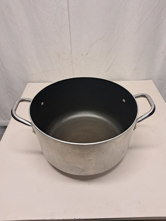 Casseruola in alluminio con interno antiaderente, diametro 32cm, altezza 16cm, usata per la ristorazione Attrezzatura da ristorazione usata Sd Service Store
