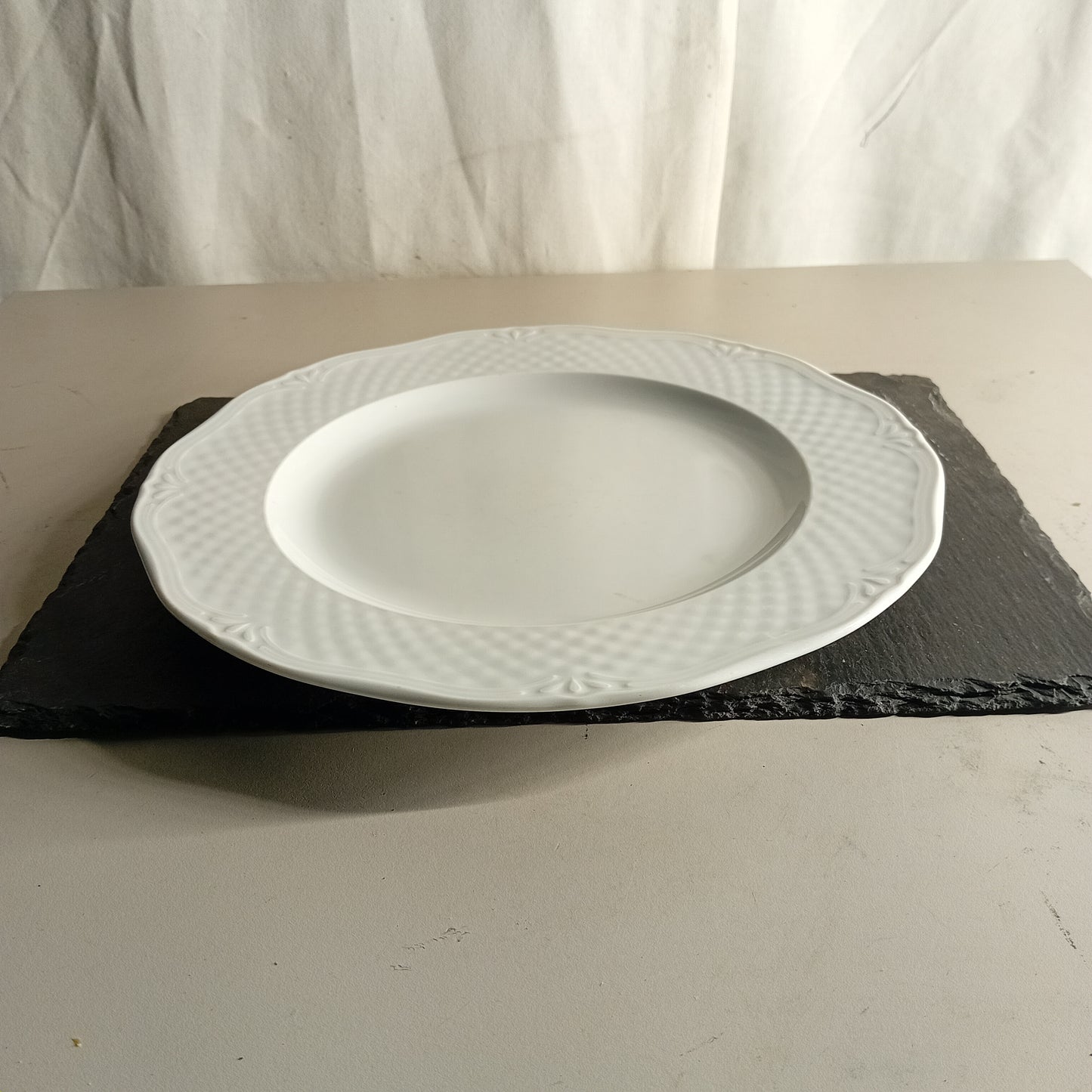 Piatto piano usato in porcellana marca Royal diametro 30cm Ristorazione Sd Service Store