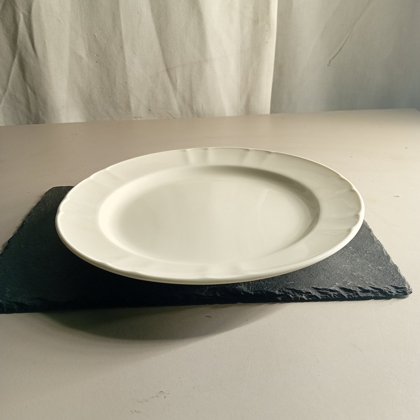 Piatto piano usato in porcellana marca Schonwald diametro 24cm Ristorazione Sd Service Store