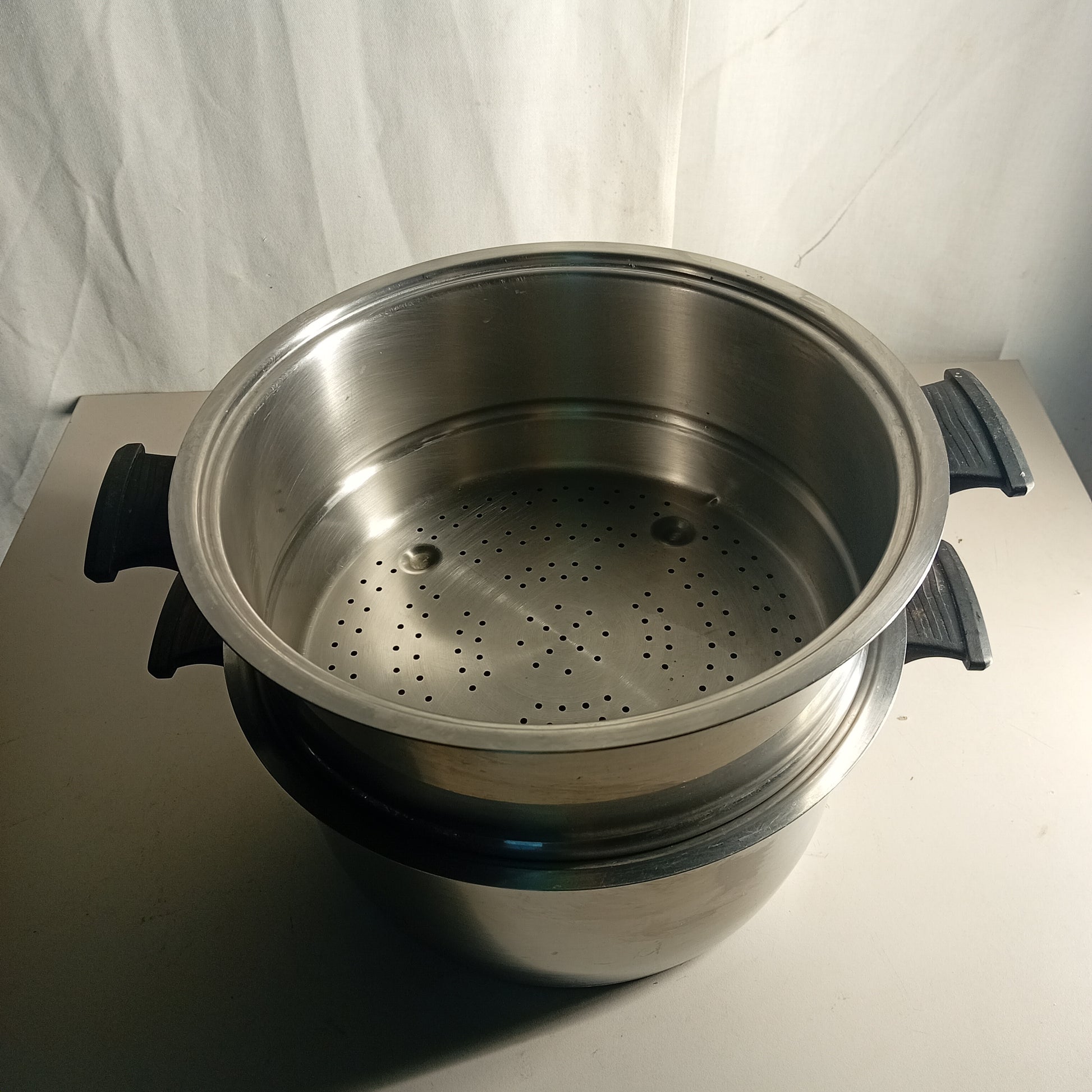 Pentola in acciaio inox 18/10 per induzione, Ø 30 cm; H 14 cm, usata per la ristorazione Attrezzatura da ristorazione usata Sd Service Store